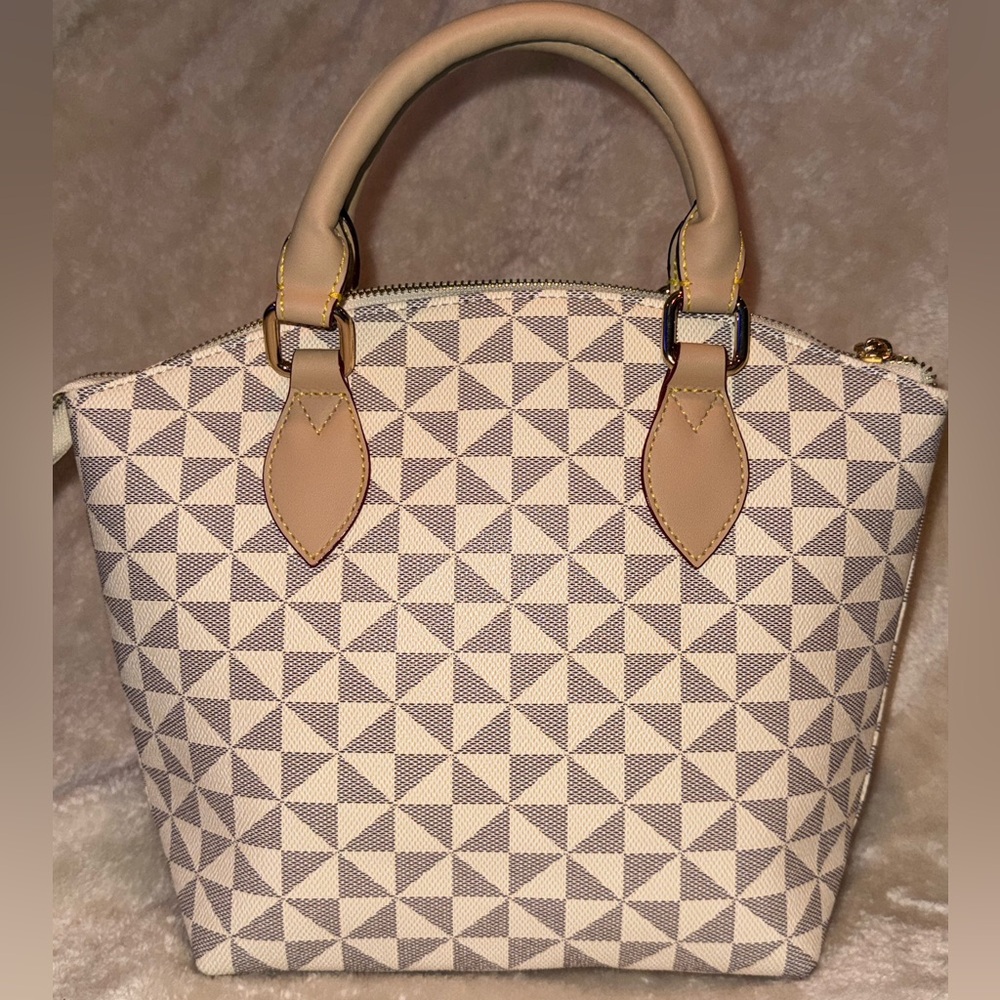 Lacel Urwebin Geometric Patterned Cream Beige Handbag Tote Satchel Timeless NWOT